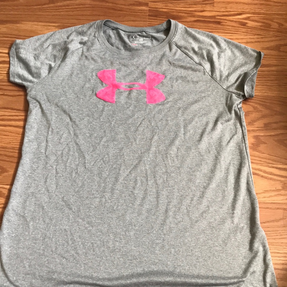 Under armor tee
